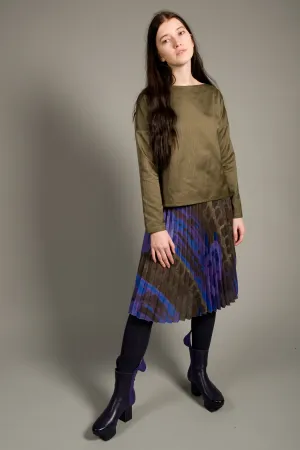 Basic Green Shirt with Golden Stripes