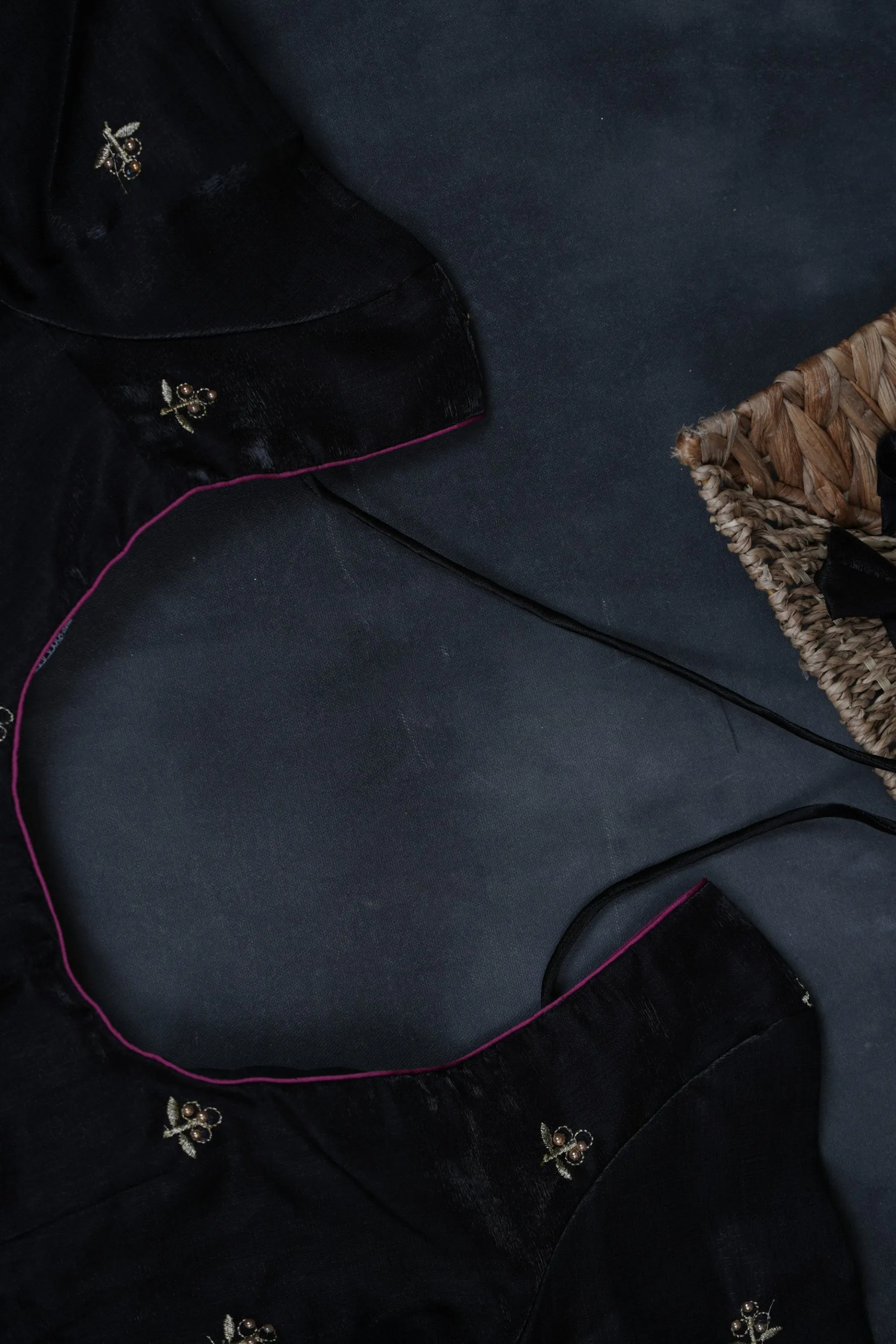 Elegant Shaded Black & Pink Organza Saree with Designer Embroidered Blouse