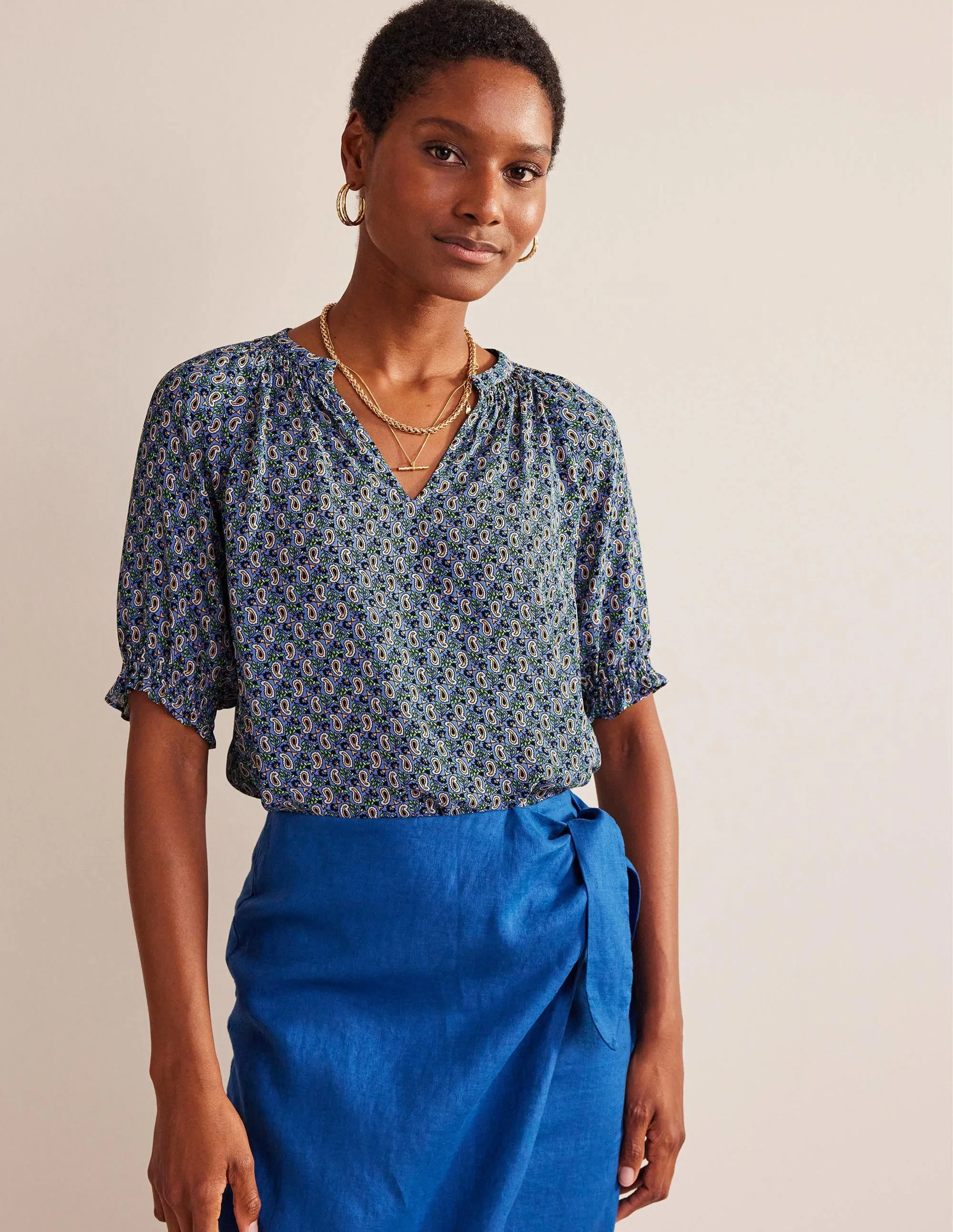 Gathered Neck Short Sleeve Top-Blue, Paisley Stem