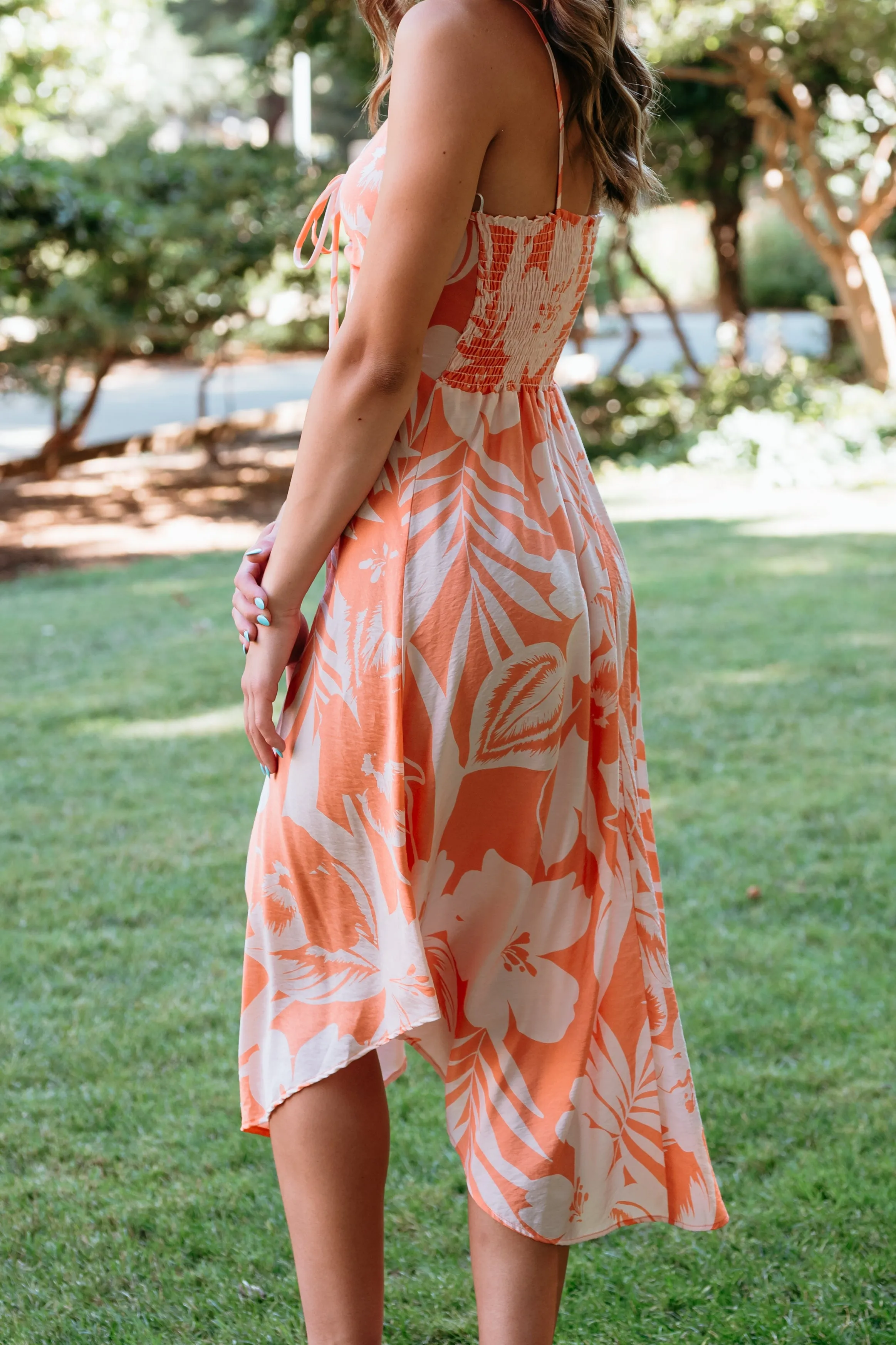 Hibiscus Flower Chest Ruched Round Hemming Midi Dress