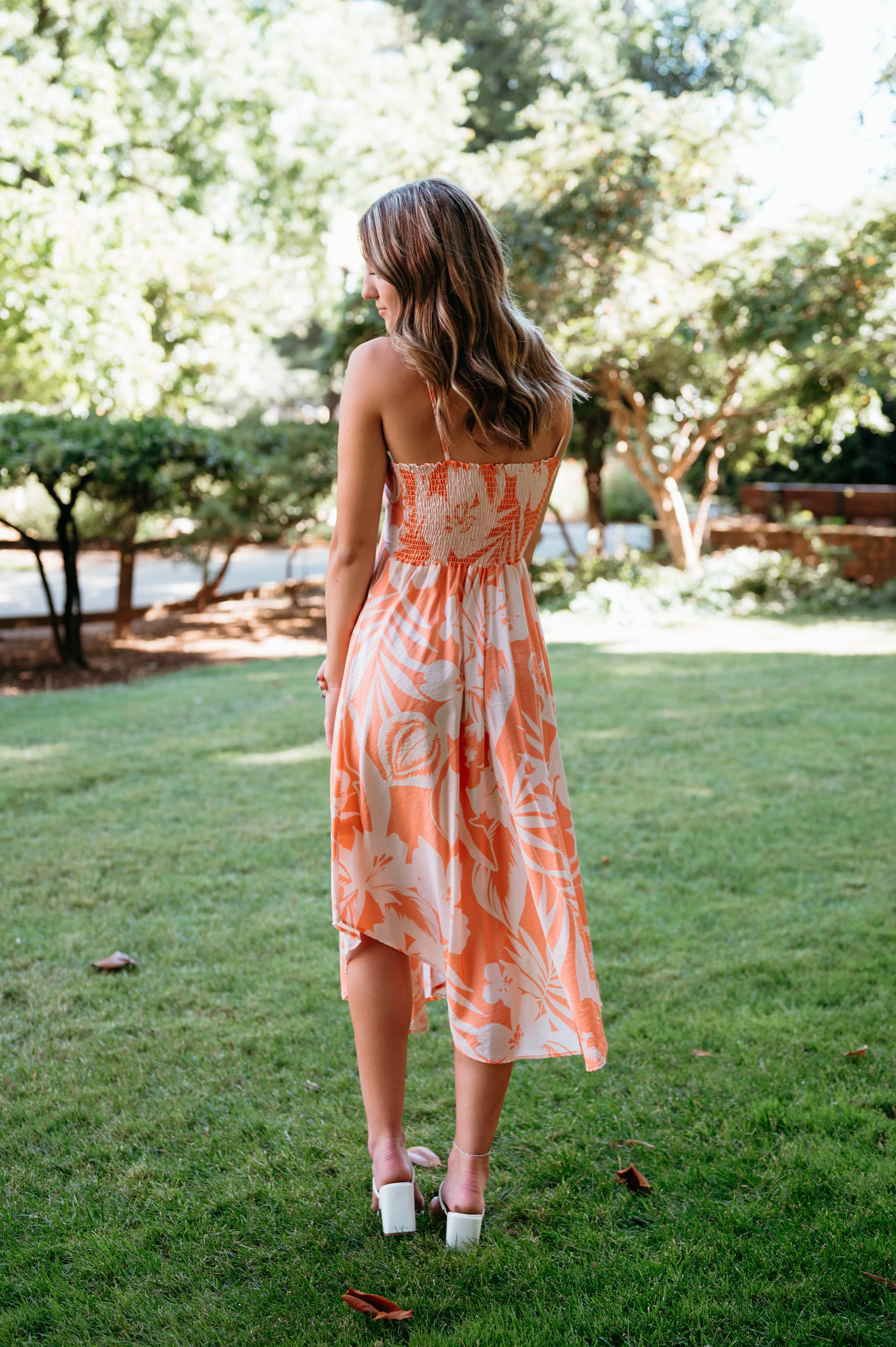 Hibiscus Flower Chest Ruched Round Hemming Midi Dress